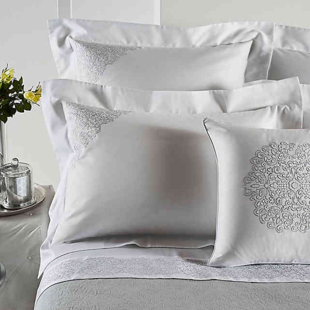 Frette Noto Ricamo queen duvet cover - never used